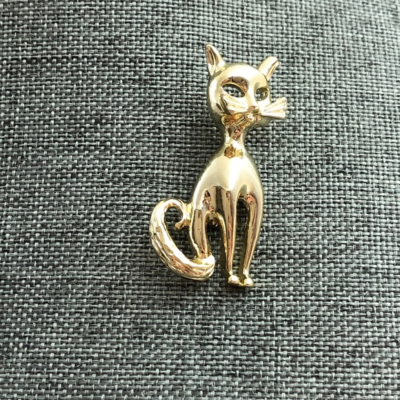 Gerry's Cat Brooch/Pin Gold Tone - Picture 1 of 6